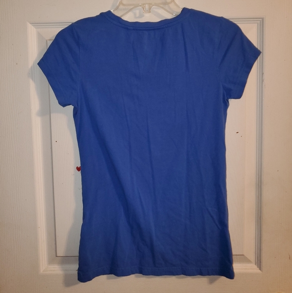 Short sleeve, scoop neck top with multi-bedazzled "GUESS" logo on front medium - Picture 8 of 11